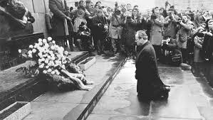 Der kniefall von warschau ereignete sich am 7. Max Fras On Twitter Germany Released A Coin To Commemorate The 50th Anniversary Of Willy Brandt S Warschau Kniefall A Gesture Of Penance By The German Chancellor Towards The Heroes Of The Warsaw