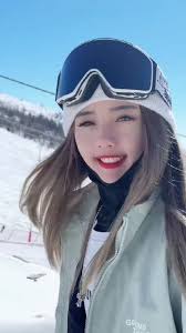 Chinese Snowboarder Girl