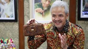 Kwartir daerah jawa tengah #pramukajateng @pramuka_jateng. Ganjar Pranowo Banjir Dukungan Resmikan Sekolah Virtual