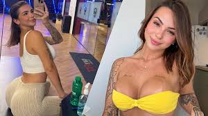 Karol Rosalin, a musa fitness perfeita, vende seu suor engarrafado