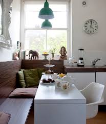 Mar 02, 2021 · a bench at the end of the bed signals a conversation area, keeping your sleeping area separate from the hangout zone. 10 Savvy Ways To Style A Small Dining Area