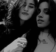 Quédate un minuto más. (Camren Camila G!p)