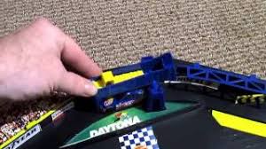 Racing nascar 6 wide down the hotwheels super 6 lane raceway. Hot Wheels Daytona 500 Xv Racers Track Youtube