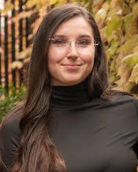 Krista Meeks's Instagram, Twitter & Facebook