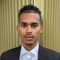 100+ 'Simmons' profiles