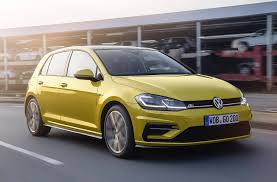 The golf knows how to carry itself, as well as your things. Das Ist Der Neue Golf Vii 2 0 Von Volkswagen