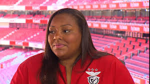 Rochele nunes, sétima cabeça de série e 11.ª do mundo, passou diretamente à segunda eliminatória, mas não conseguiu ultrapassar a japonesa, 46.ª do 'ranking', num combate muito equilibrado. Arquivo De Rochele Nunes Lado F
