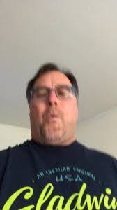 Lisa Kosakowski's Instagram, Twitter & Facebook