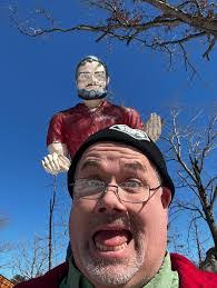 Lois Bahr's Instagram, Twitter & Facebook