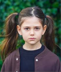 Alcune foto di Sienna Moosah (Lavanda Brown) : r/HarryPotteronHBO