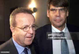 24 Akte R Photos & High Res Pictures