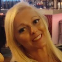 Elsa Flanagan's Instagram, Twitter & Facebook