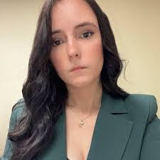 Jeanne Quinlan's Instagram, Twitter & Facebook