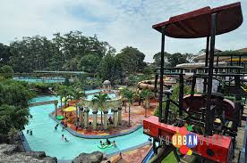 7 Kolam Renang Keluarga Recommended Di Bandung Your Bandung