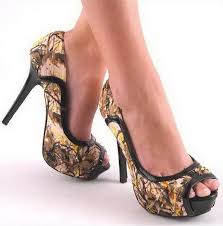 20 Unique Camouflage Wedding Ideas Camouflage Wedding Camouflage High Heels Camo Shoes