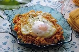 Como entrada, salada, acompanhamento, prato principal e, até, sobremesa. Cous Cous Con Verduras Y Huevo Cocinando Con Las Chachas