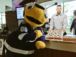 Nhl columbus blue jackets mascot. Tampa Bay Lightning On Twitter We Re Incredibly Excited To Announce Ddtampabay As The Official Coffee And Donut Of The Tblightning