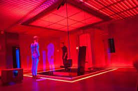 Ex Machina Film Set Film Aesthetic Color In Film Film Stills