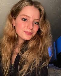 Marina Martin's Instagram, Twitter & Facebook