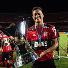 By marcos garcia junho 14, 2021, 12:54 pm 0 views segundo informações do jornalista venê casagrande, o atacante rodrigo muniz, cotado para deixar o flamengo, não será negociado pelo clube carioca neste momento. Conheca Rodrigo Muniz Promessa Do Fla E Artilheiro Do Cariocao 2021 Fotos R7 Campeonato Carioca