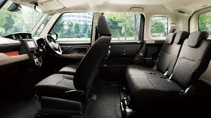 photo g スマートアシスト 2wd パノラミックビューモニター ナビアップグレードパッケージ コンフォートパッケージはメーカー装着オプション ナビゲーションシステムはディーラー装着オプション 写真はイメージです ジャスティ アシスト ディーラー