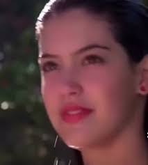 Phoebe Winter's Instagram, Twitter & Facebook