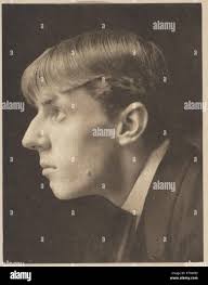 Aubrey beardsley english artist hi-res stock photography and images