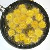 Paniermehl sehr fein sieben, mit dem geriebenen eier verquirlen, pfeffern, in einer blumenkohl mit eiern überbacken ist ein rezept mit frischen zutaten aus der kategorie vorspeise. 1