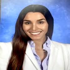 Roxana Ruiz's Instagram, Twitter & Facebook