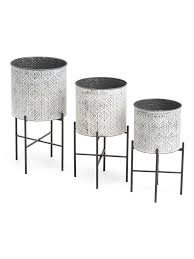 Outdoor plant stands, tiered wooden & metal garden flower pots stands uk. Indoor Outdoor Metal Plant Stands Tj Maxx Brought The Heat With Its Inexpensive Outdoor Collection And We Want It All Popsugar Home Photo 56