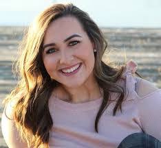 Alyssa Donnelly's Instagram, Twitter & Facebook