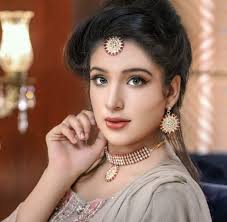 Malaika Khan Official