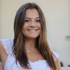 Christa Snow's Instagram, Twitter & Facebook