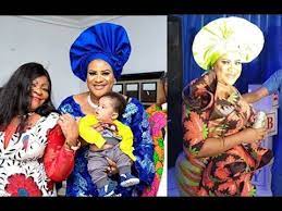Nkechi blessing ti sọ pe oun ko ni lo oogun lati dena ara sisan mọ nitori oun ti jo ju bi oun ṣe fẹ lọ. See Nkechi Blessing Mother Baby At Toyin Abraham Naming Ceremony As Pencil G Cracks Funny Jokes France Vlip Lv