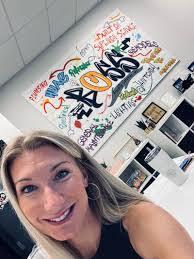 Linda Padula's Instagram, Twitter & Facebook