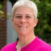 Leanne Powers's Instagram, Twitter & Facebook