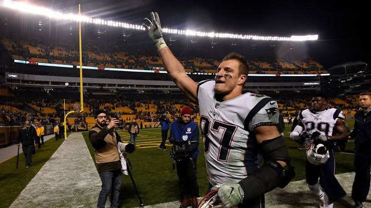 New England Patriots' Rob Gronkowski calls trade reports 'fake news' | NFL  News | Sky Sports