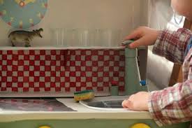 Cuisine En Carton Pour Enfants Cardboard Children Kitchen Le Blog2val Cuisine En Carton Activite Manuelle Cuisine Creations De Maternelle