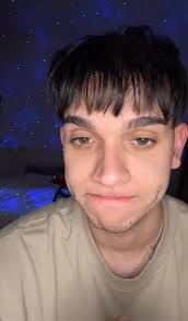 Marcus Leverett's Instagram, Twitter & Facebook