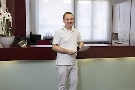 1993 promotion an der lmu bei professor dr. Dr Stumpf De Dr Med Dominique Stumpf Facharzt Fur Innere Medizin Schwerpunkt Gastroenterologie