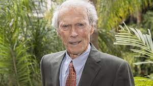 Clint eastwood gehört zu den wenigen leuten im filmbusiness, die man wirklich als lebende legende bezeichnen kann. Cry Macho Clint Eastwood Dreht Mit 90 Nachsten Film Release Im Oktober Film Plus Kritik Online Magazin Fur Film Kino Tv