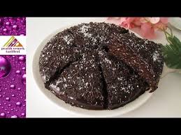 dayanilmaz cikolatali sosu ile parmak yedirten tatli tariflerinden biri olan 1 yumurtadan pasta tarifini deneyenler cok sevdi bu yemek tarifleri yemek pasta