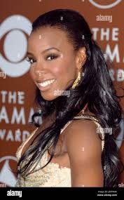 Kelly Rowland of Destiny's Child arrives at the 48th Annual Grammy Awards  held at the Staples Center in Los Angeles, CA, USA