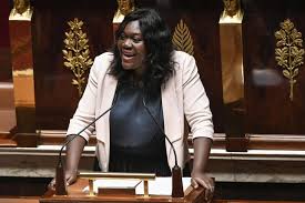 À l'avenir il s'agira de trouver un moyen de réduire la population. Accusee De Harcelement D Homophobie Et De Racisme La Deputee Laetitia Avia Dit Vouloir Porter Plainte