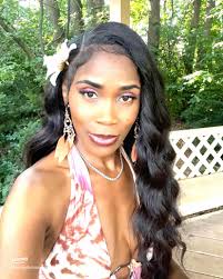 Trendy Vacation Hairstyles for Black Women