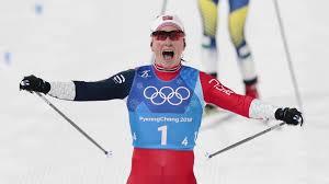 I kvinnefinalen viste marit bjørgen bedre sprinttakter enn på lenge og staket ned prologvinner kathrine rolsted harsem på oppløpet. Dette Skjer I Ol Sondag Siste Medaljemulighet Bjorgen Skal Forsvare Gullet Eurosport