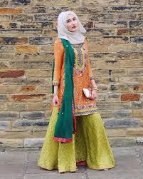 Desi Hijabi Look Of The Evening Mehndinight Bridal Dress Fashion Indian Bride Outfits Pakistani Formal Dresses