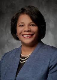 Ramona Hood's Instagram, Twitter & Facebook