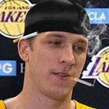 Bethany Barrett (@NamesBethany)