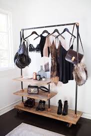 Black And Gold Clothes Rail Clothing Racks Are Ideals For Small Apartments Or Rooms With Little Space Also They Are Really Cool And They Make You Be Hipster Home Decor Hipster Home Decor